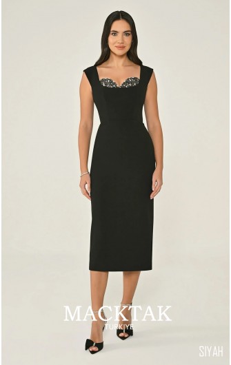 Göğsü Aksesuarlı Krep Midi...