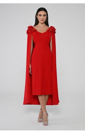 Çiçek Aksesuarlı Pelerinli...